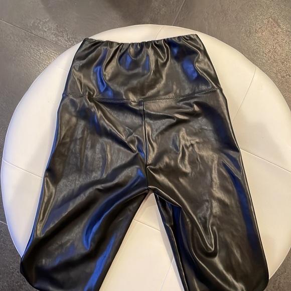 Aritzia Wilfred Daria Pants - Picture 2 of 6